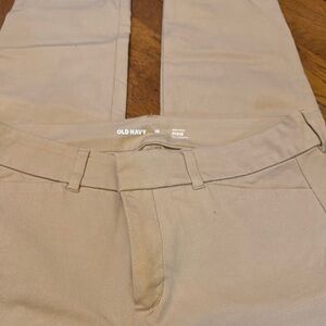 Old Navy Women’s Pixie high rise Khaki Pants
